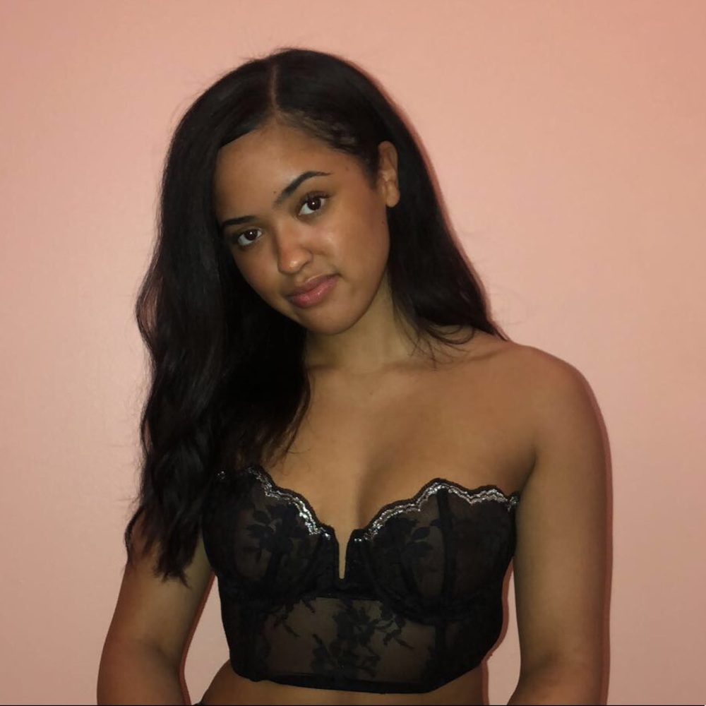 Meet your Posher, Alyssa